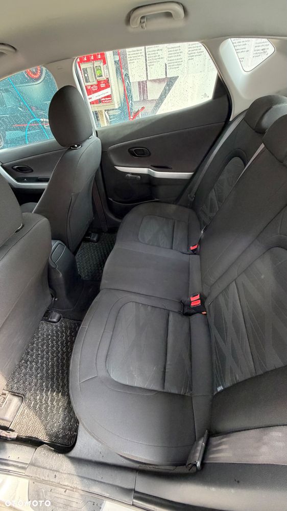 Kia Ceed 1.4 CRDi S - 10