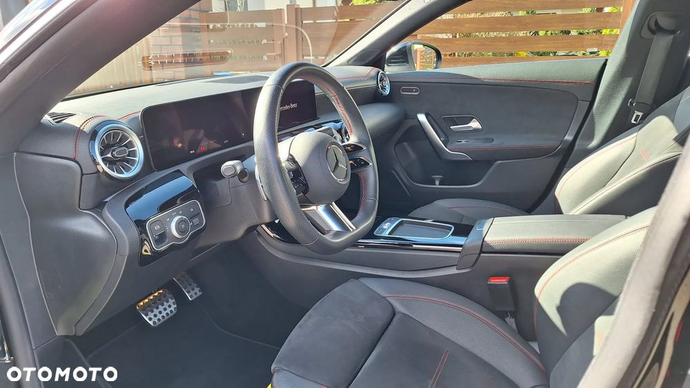 Mercedes-Benz CLA 200 AMG Line 7G-DCT - 9