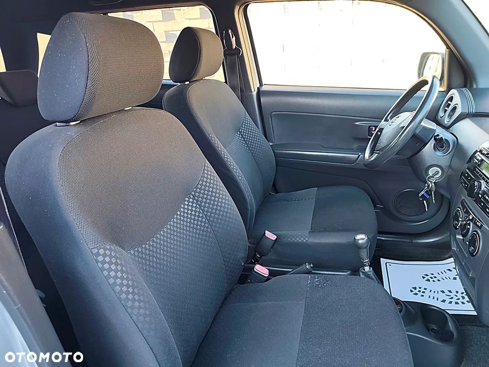 Daihatsu Materia - 25