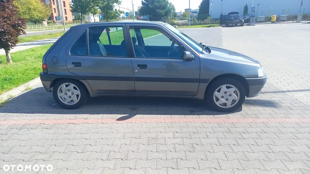 Peugeot 106 - 13