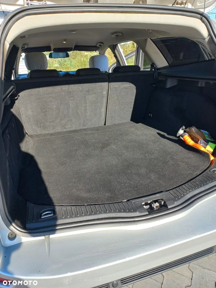 Ford Mondeo 1.6 Ambiente - 14