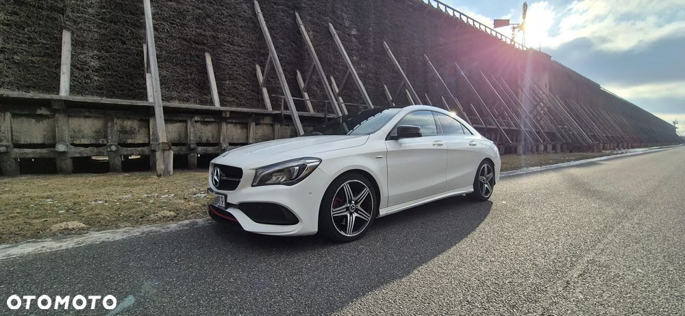Mercedes-Benz CLA 250 4-Matic Sport - 11