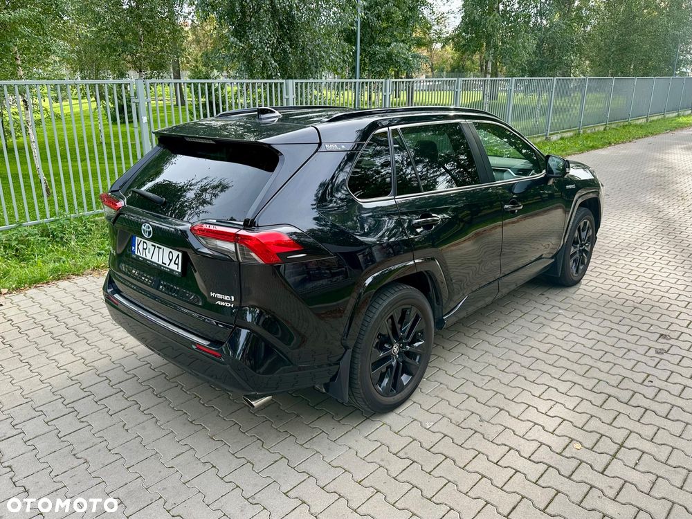 Toyota RAV4 2.5 Hybrid Black Edition by JBL 4x4 - 4