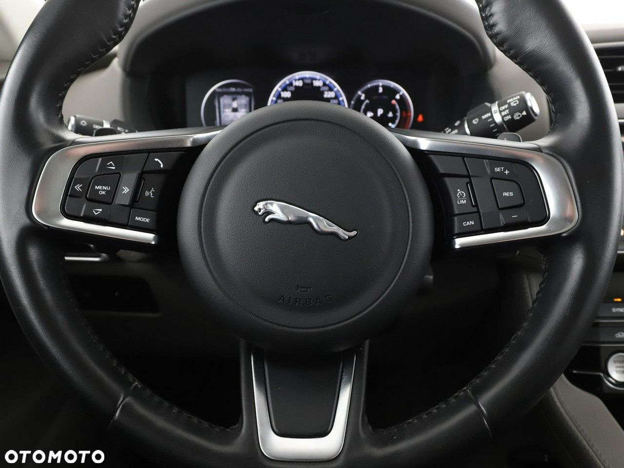 Jaguar F-Pace 2.0 i4D AWD Prestige - 21