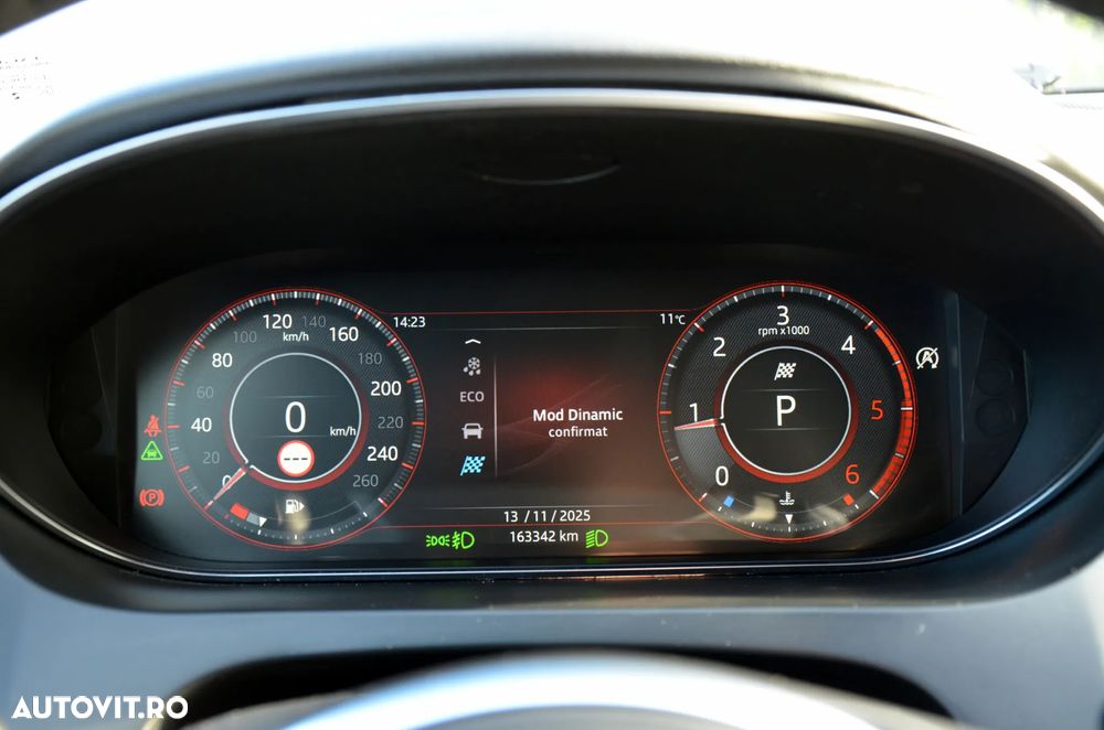 Jaguar E-Pace D180 AWD Aut. R-Dynamic HSE - 29