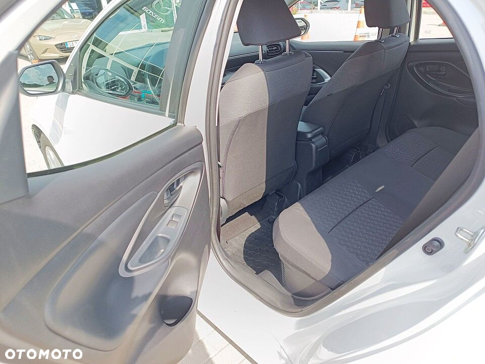 Mazda 2 - 18