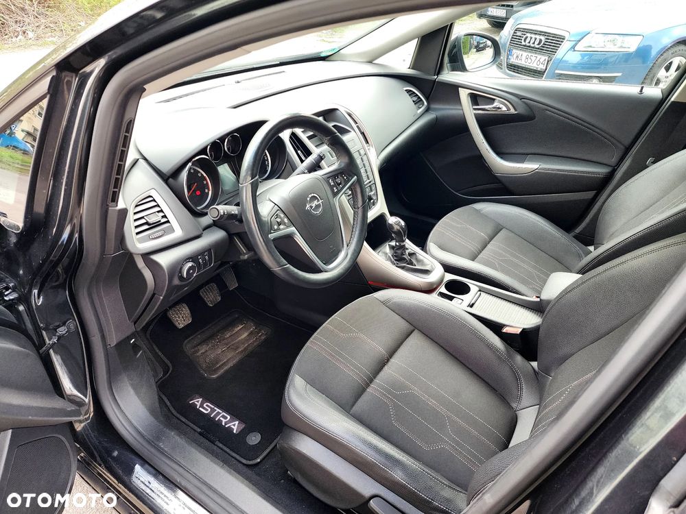 Opel Astra 1.4 Turbo 150 Jahre - 25