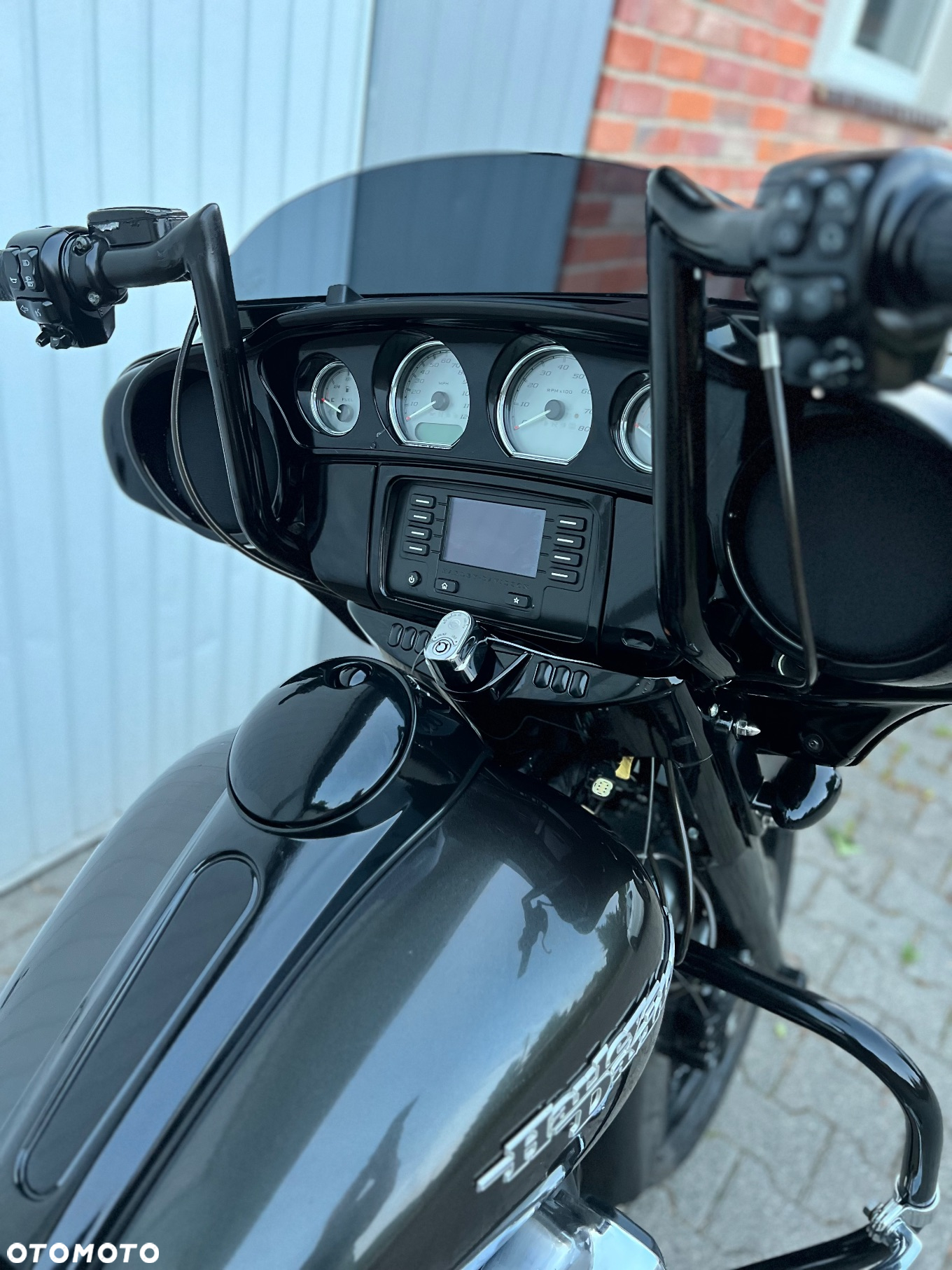 Harley-Davidson Touring Street Glide - 4
