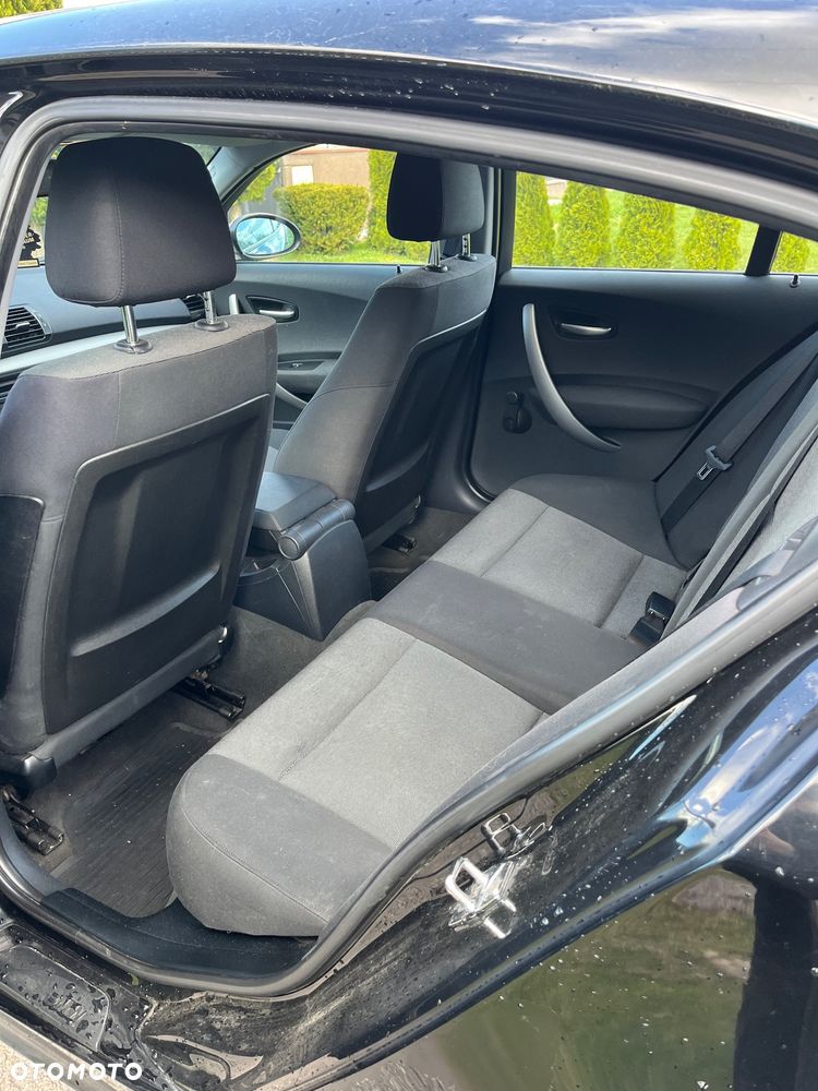 BMW Seria 1 116i - 8
