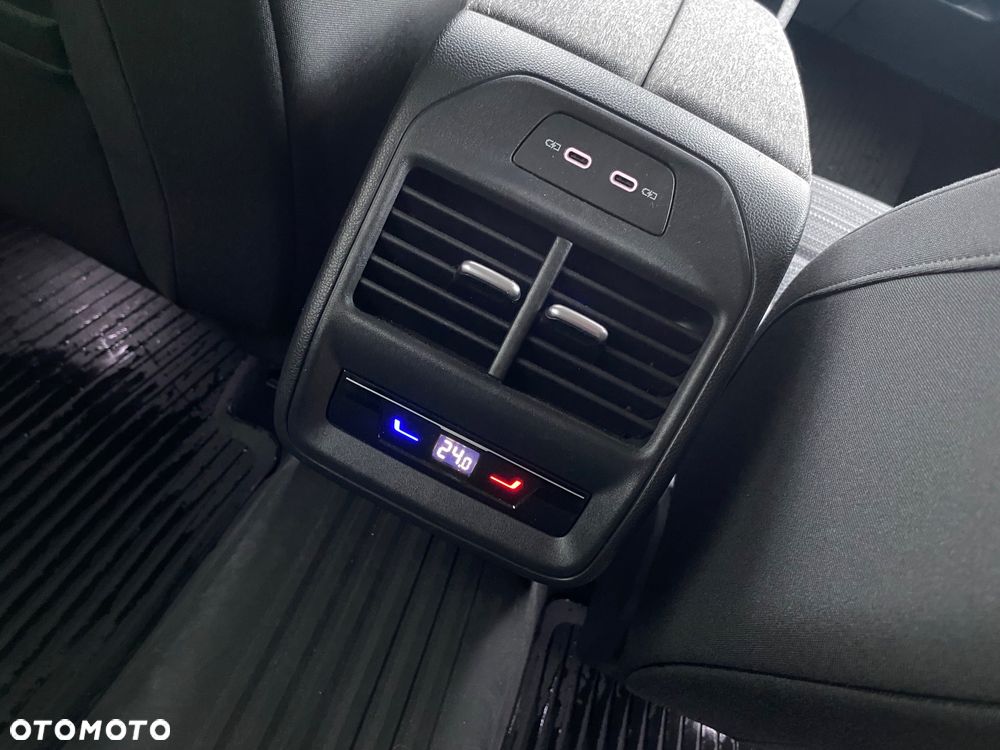 Skoda Superb 2.0 TDI DSG Ambition - 13