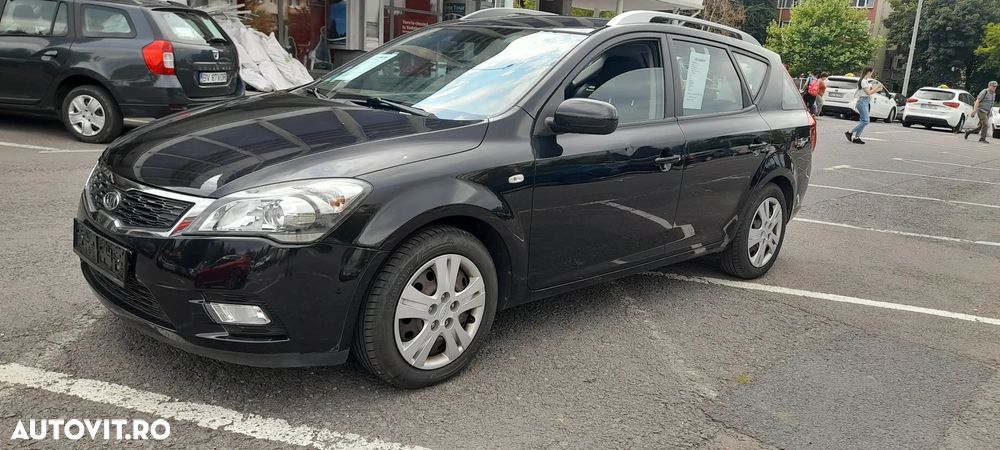 Kia Ceed - 1
