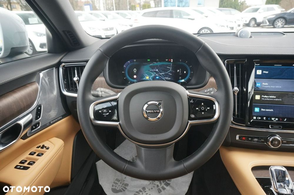 Volvo V90 Cross Country B5 D AWD Ultimate - 14