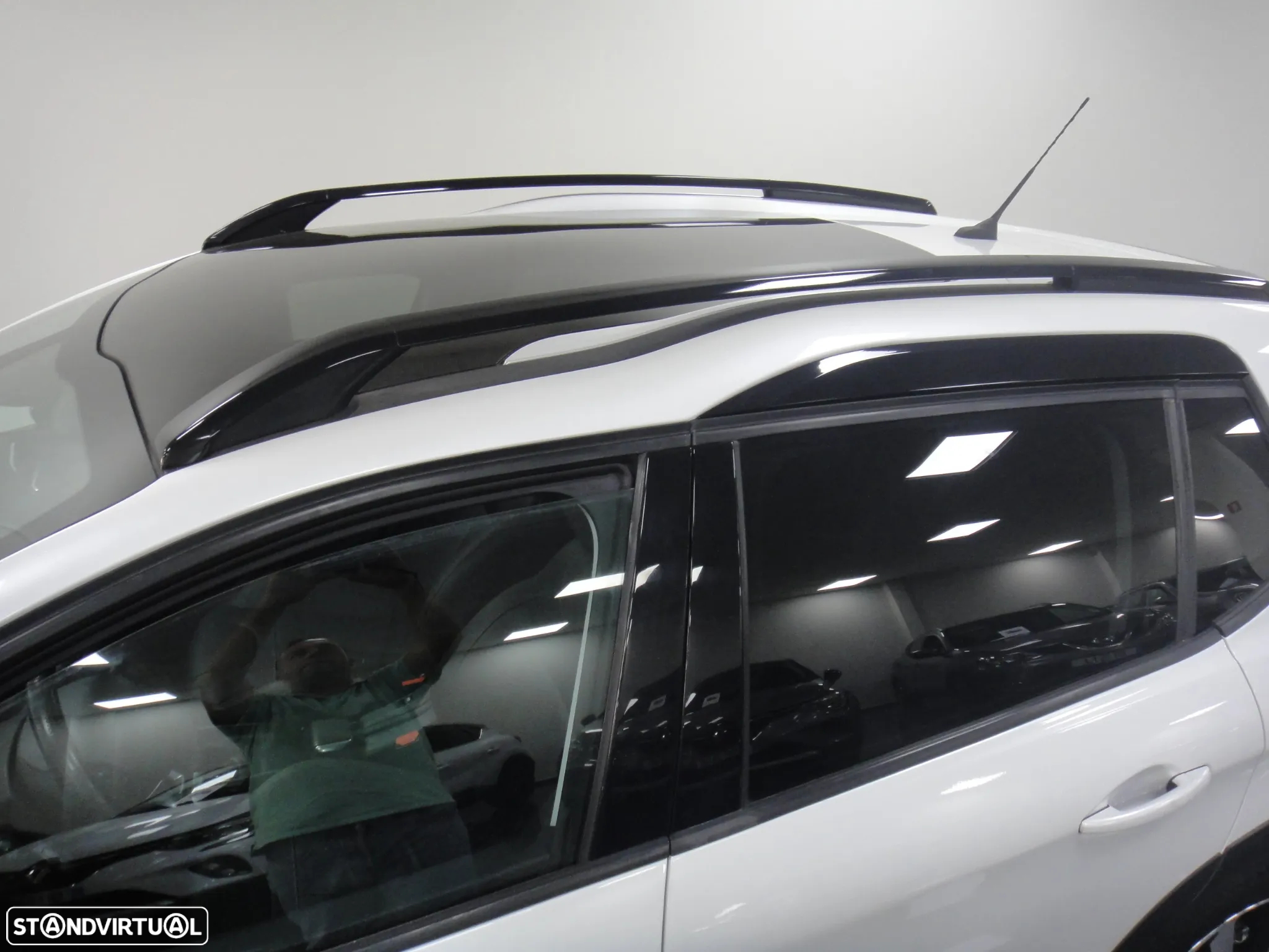 Peugeot 2008 1.2 PureTech GT Line EAT6 - 10