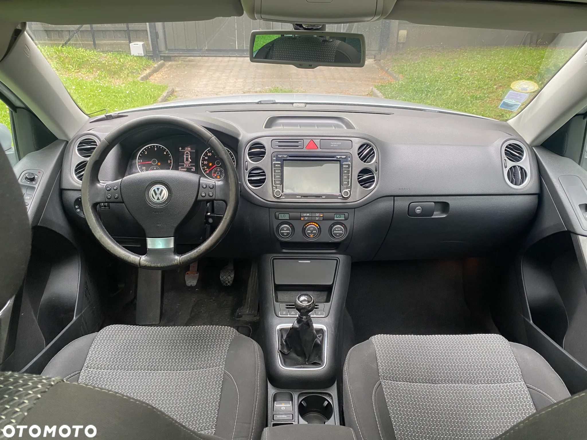 Volkswagen Tiguan - 13