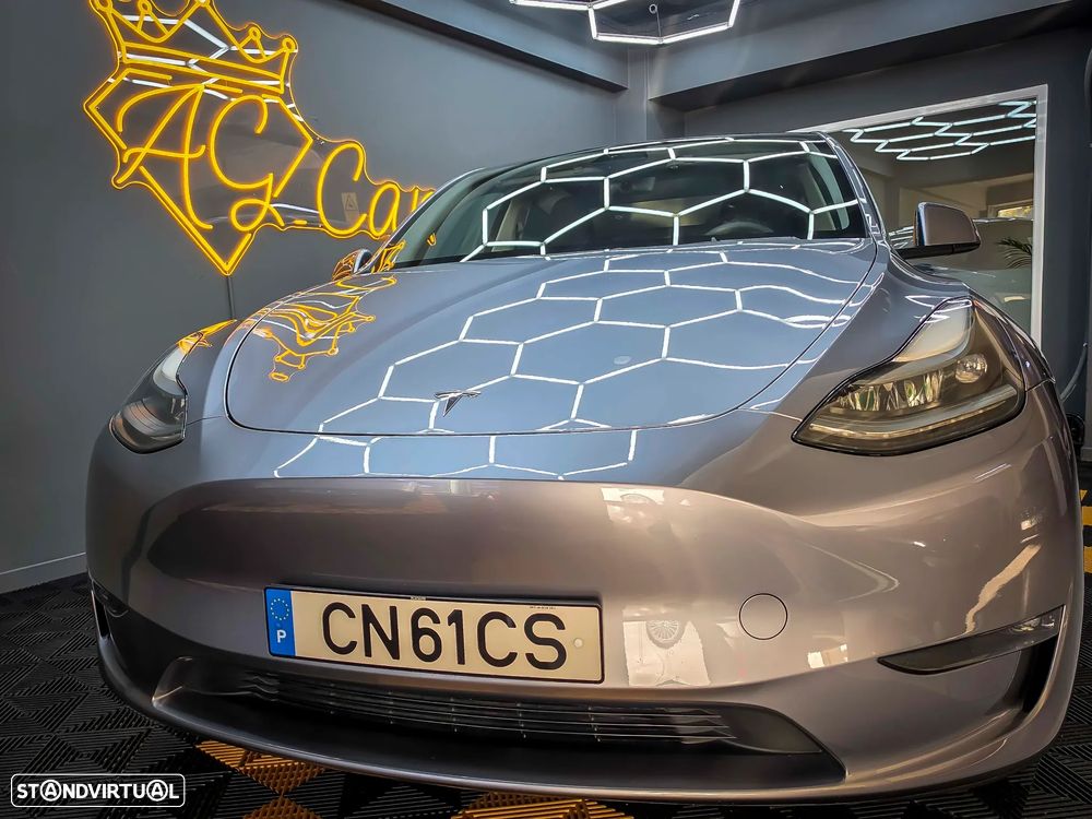 Tesla Model Y 2023 photo 4