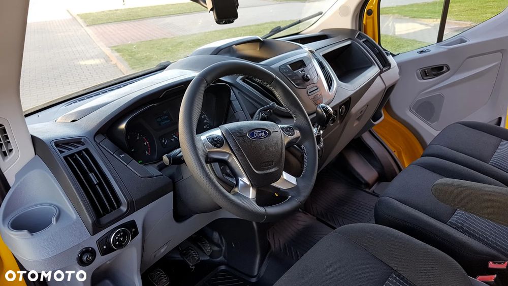 Ford Transit - 16