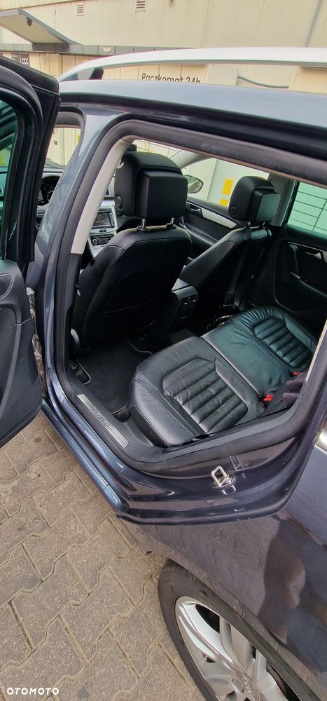 Volkswagen Passat - 31