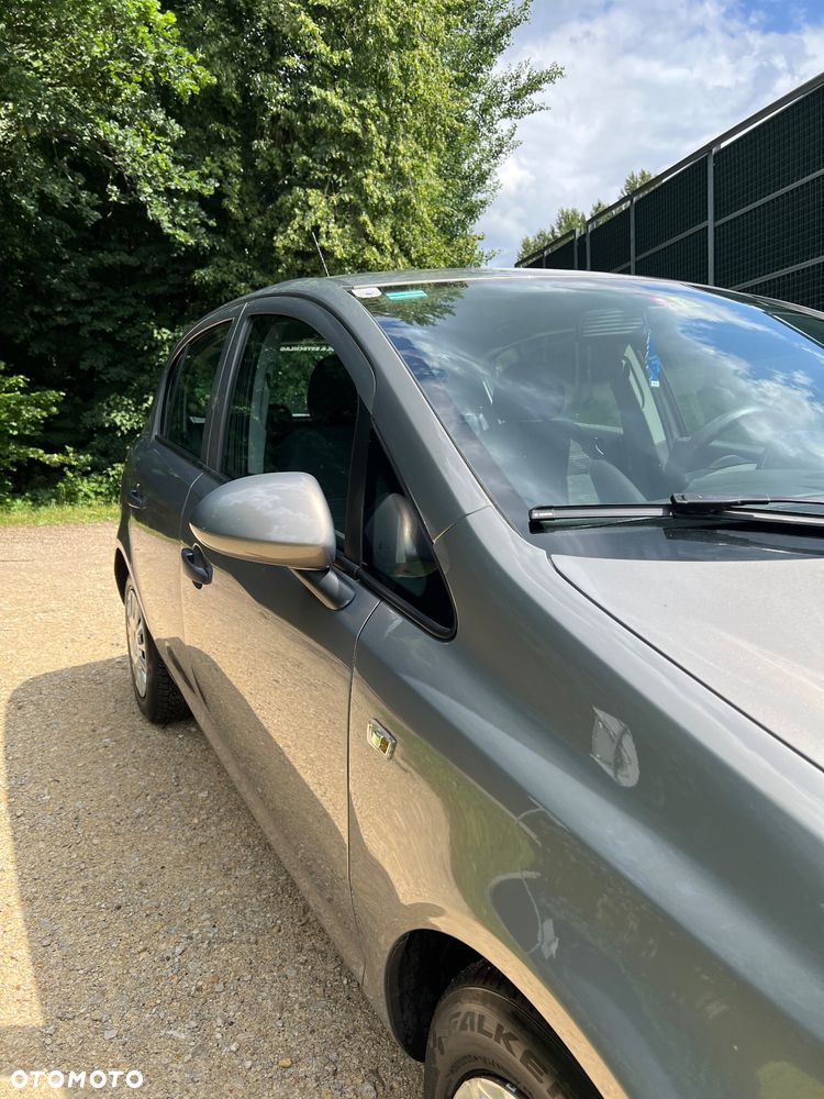 Opel Corsa 1.2 16V Enjoy - 21