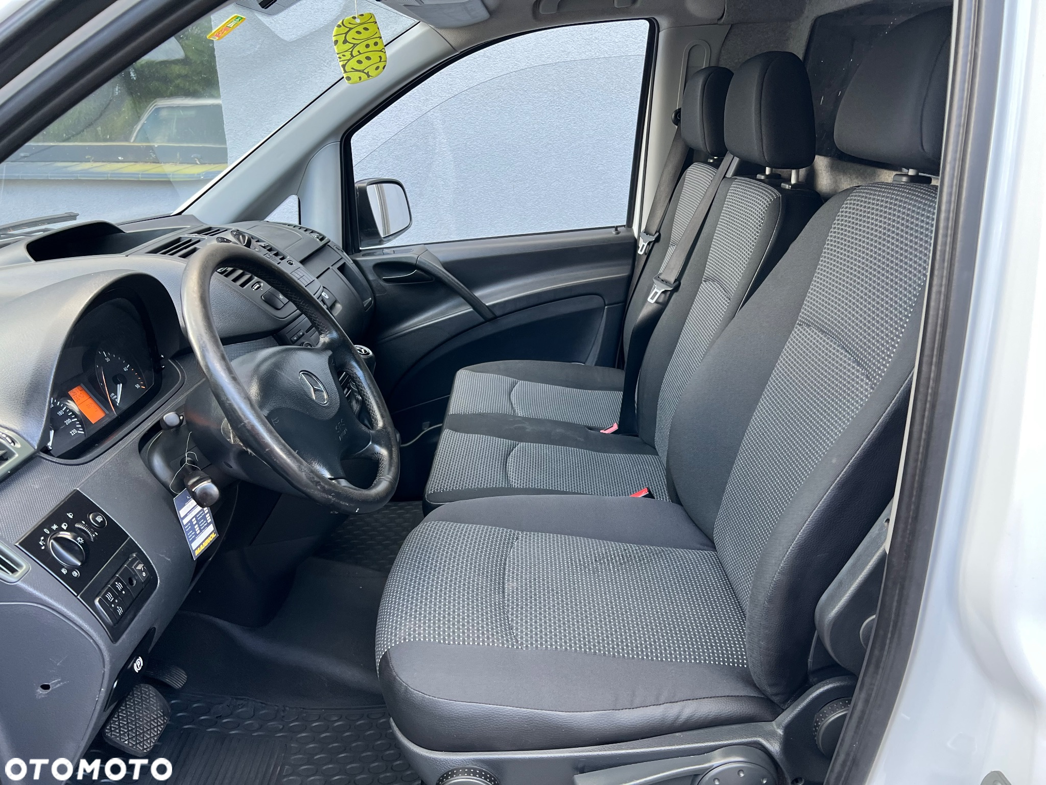 Mercedes-Benz Vito - 11