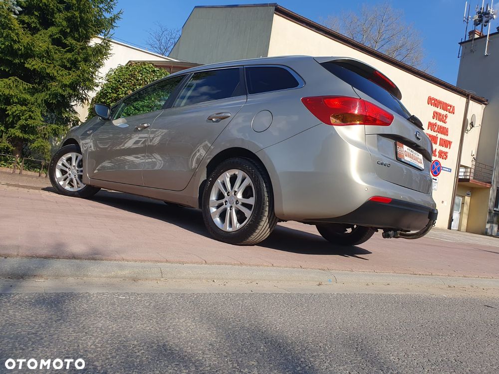 Kia Ceed 1.6 GDI Spirit - 25