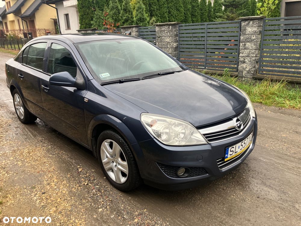 Opel Astra 2009 photo 3