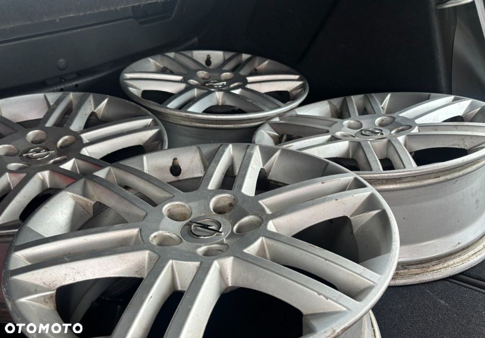 Opel Astra - 12