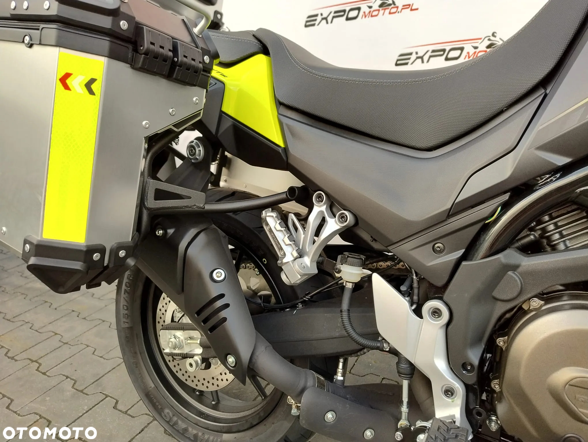 QJMOTOR SVT 650 - 21