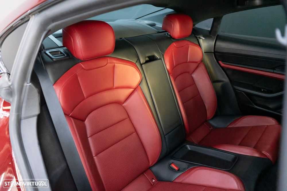 Porsche Taycan 4S - 8