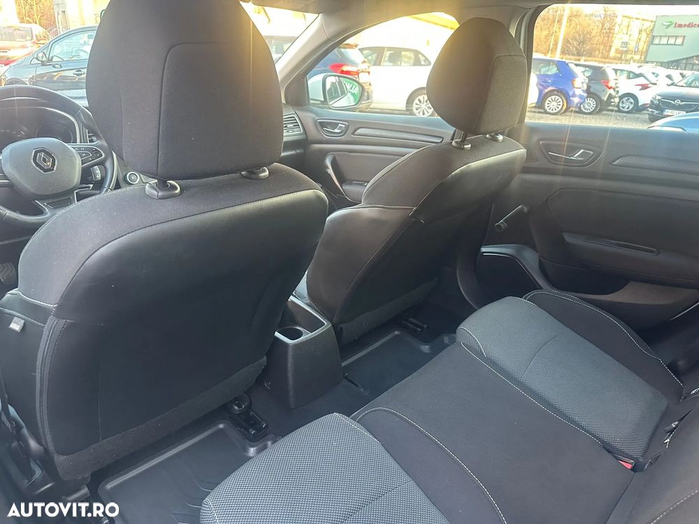 Renault Megane Estate TCe GPF Life - 6