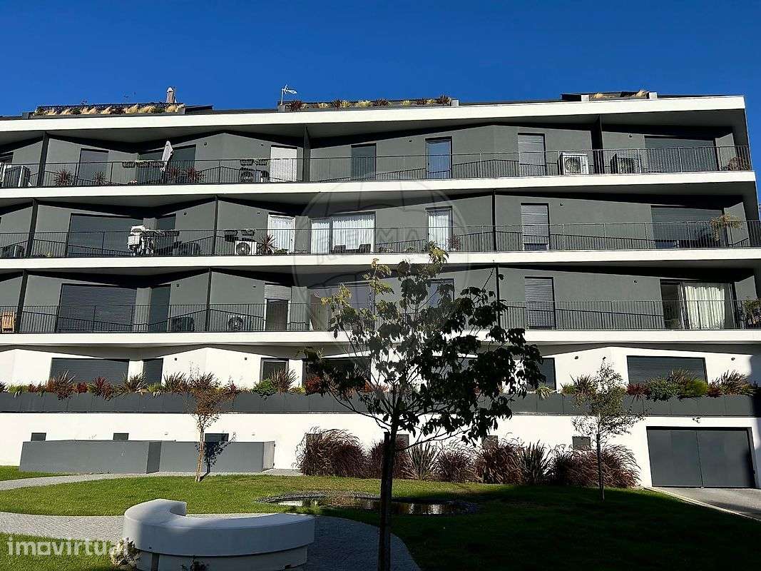 Apartamento T2 para arrendamento - Grande imagem: 2/19