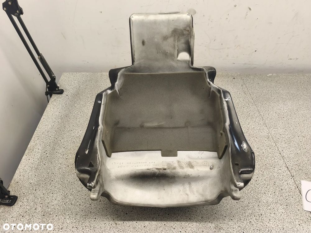 Bak, zbiornik paliwa Triumph Daytona 955i 955 - 14