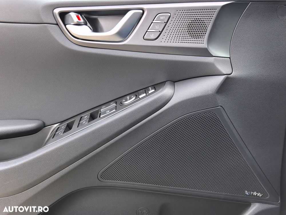 Hyundai IONIQ 1.6 GDI Premium - 18