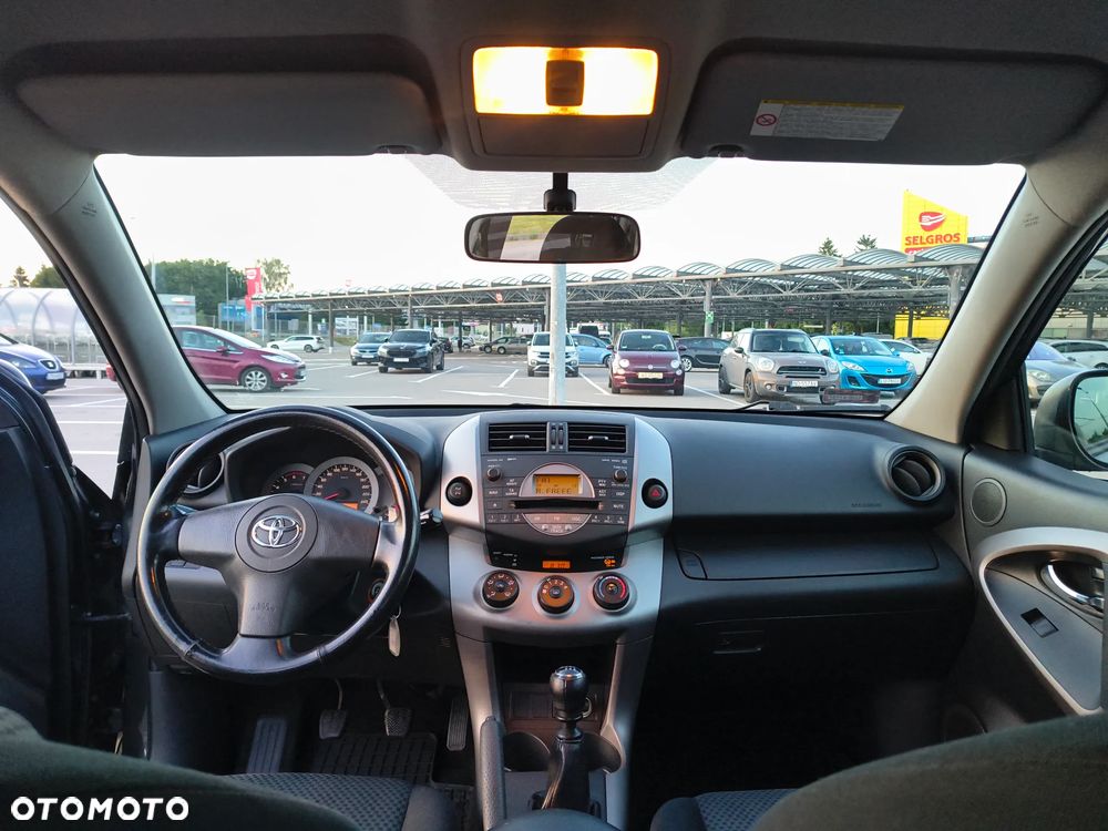 Toyota RAV4 2.2 D-4D Luna - 20
