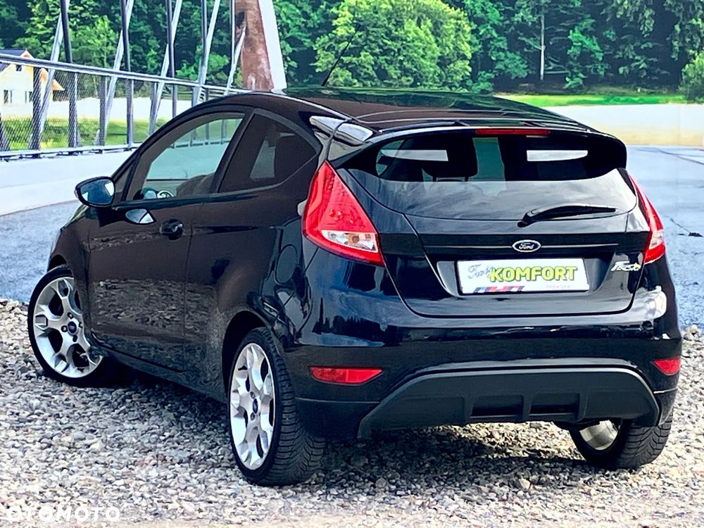 Ford Fiesta 1.6 Titanium - 9