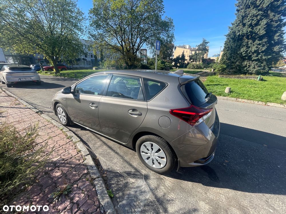Toyota Auris - 5