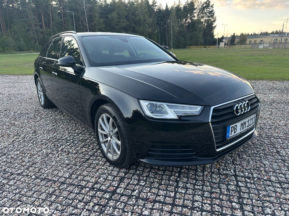 Audi A4 Avant 2.0 TDI Design S tronic - 13