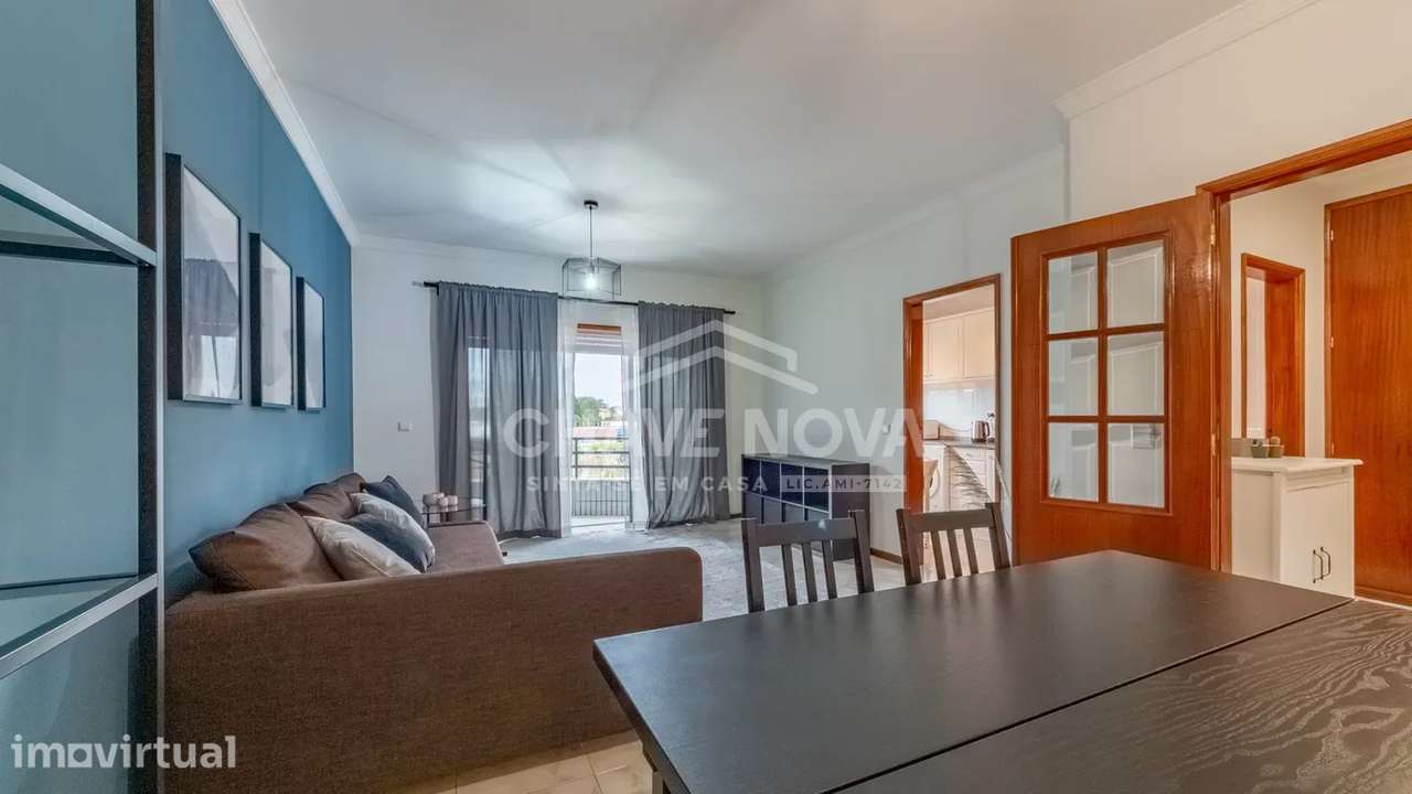 Apartamento T2+1 mobilado, próximo ao Mercadona, em Oliveira do Douro - Grande imagem: 2/19
