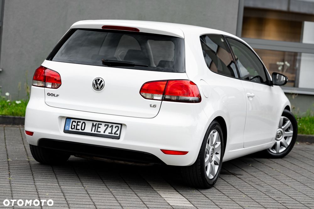 Volkswagen Golf 1.6 United - 9