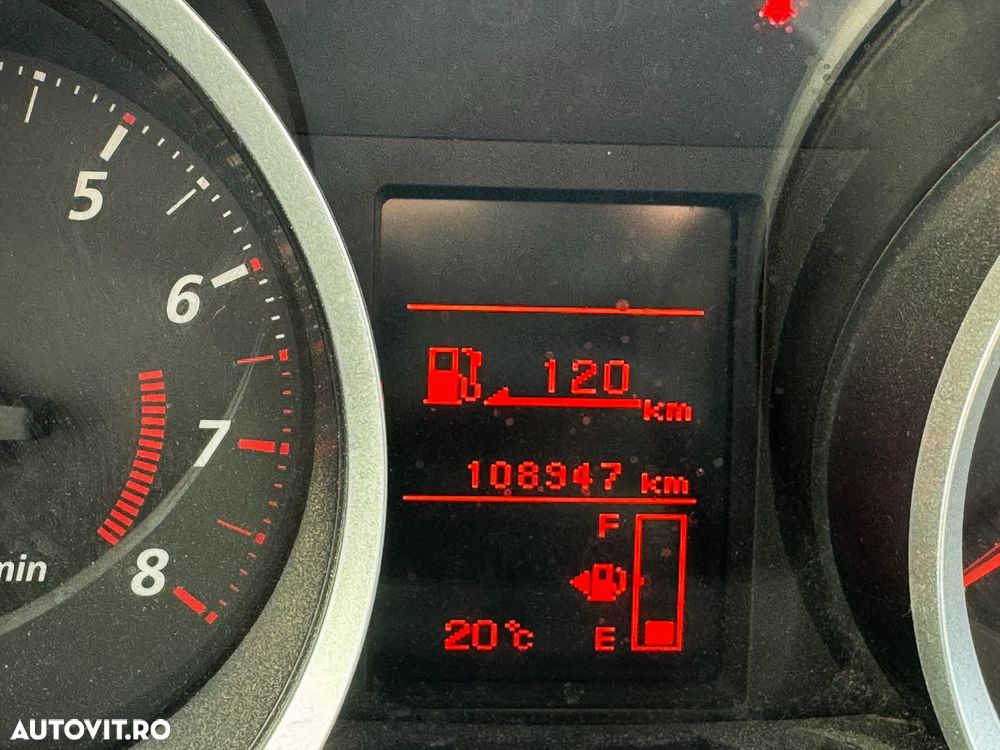 Mitsubishi Lancer 1.6 Inform A01 - 3