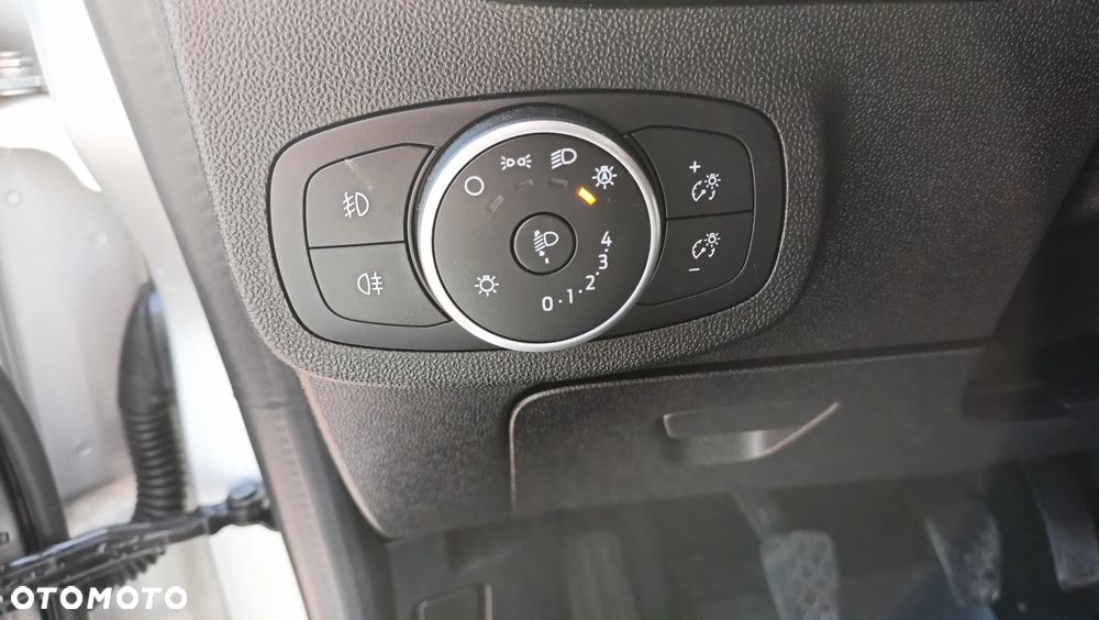 Ford Fiesta 1.0 EcoBoost S&S ACTIVE - 11