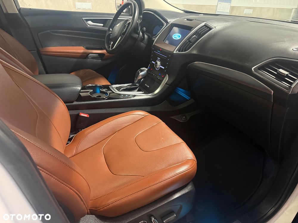 Ford Edge - 3