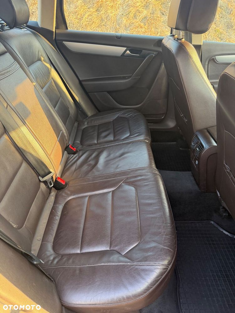 Volkswagen Passat 2.0 TDI Comfortline DSG - 5