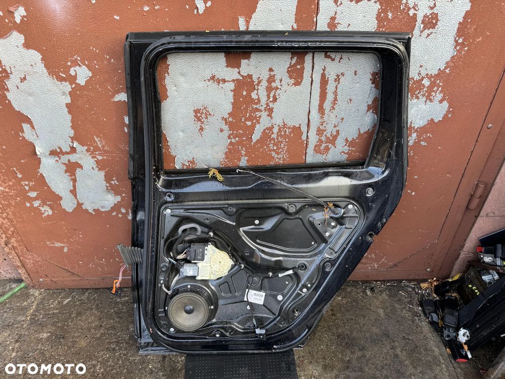 Drzwi Prawe tył tylne VW Passat B6 kombi LC9X - 5