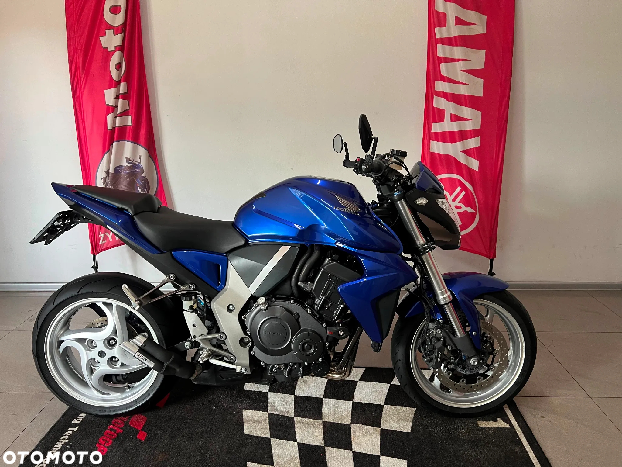 Honda CB - 4