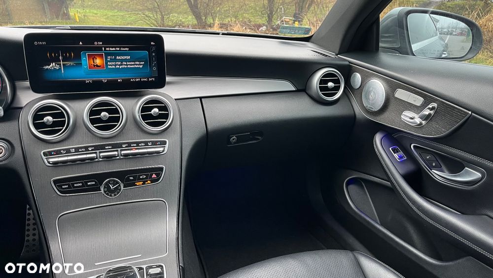 Mercedes-Benz Klasa C 300 4Matic 9G-TRONIC AMG Line Plus - 19