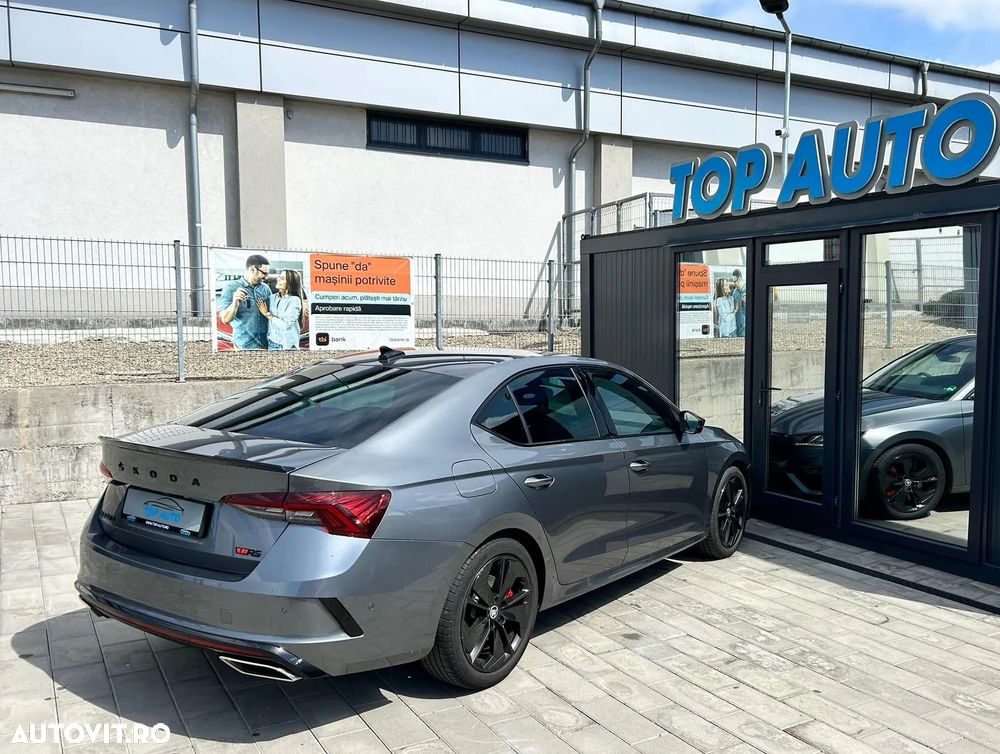 Skoda Octavia 2.0 TSI DSG RS - 2