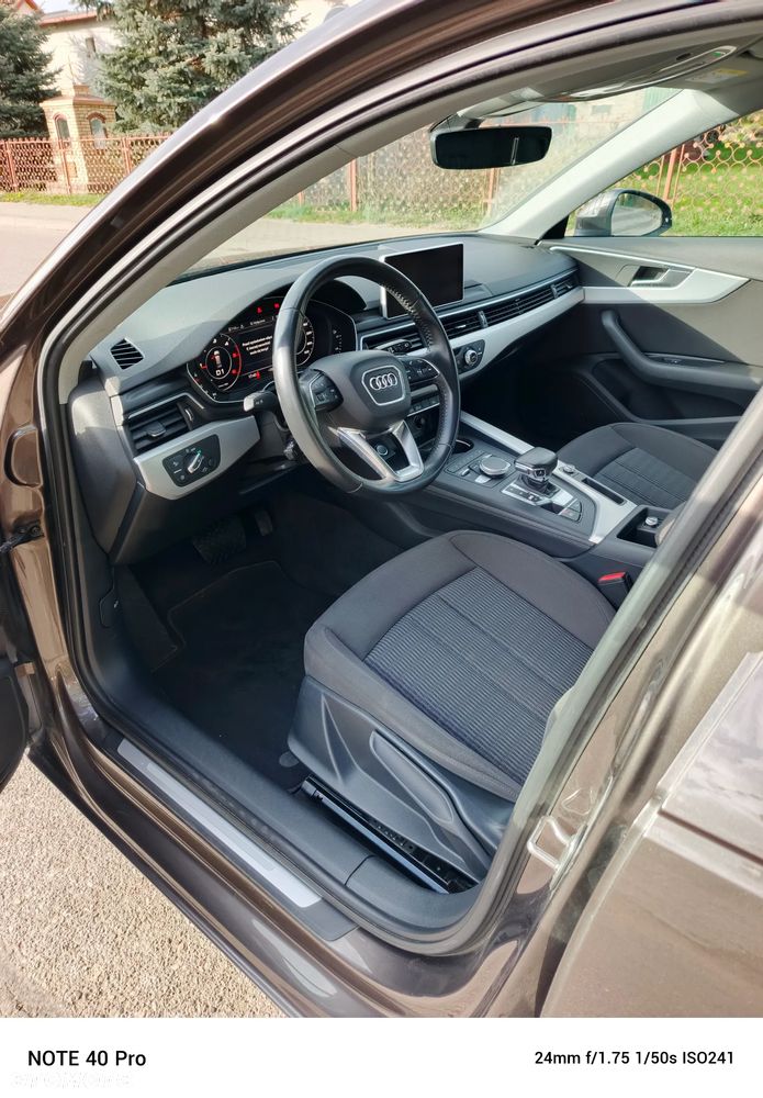 Audi A4 Avant 35 TDI Sport S tronic - 4