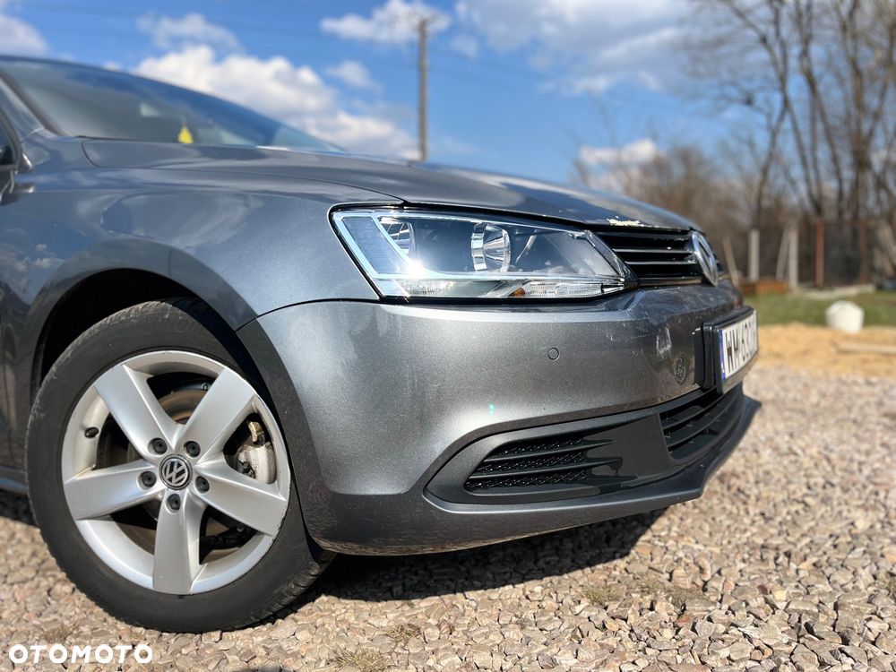 Volkswagen Jetta 1.6 TDI Highline Optimum DSG - 31
