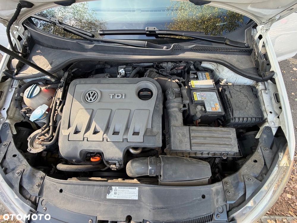 Volkswagen Golf - 14