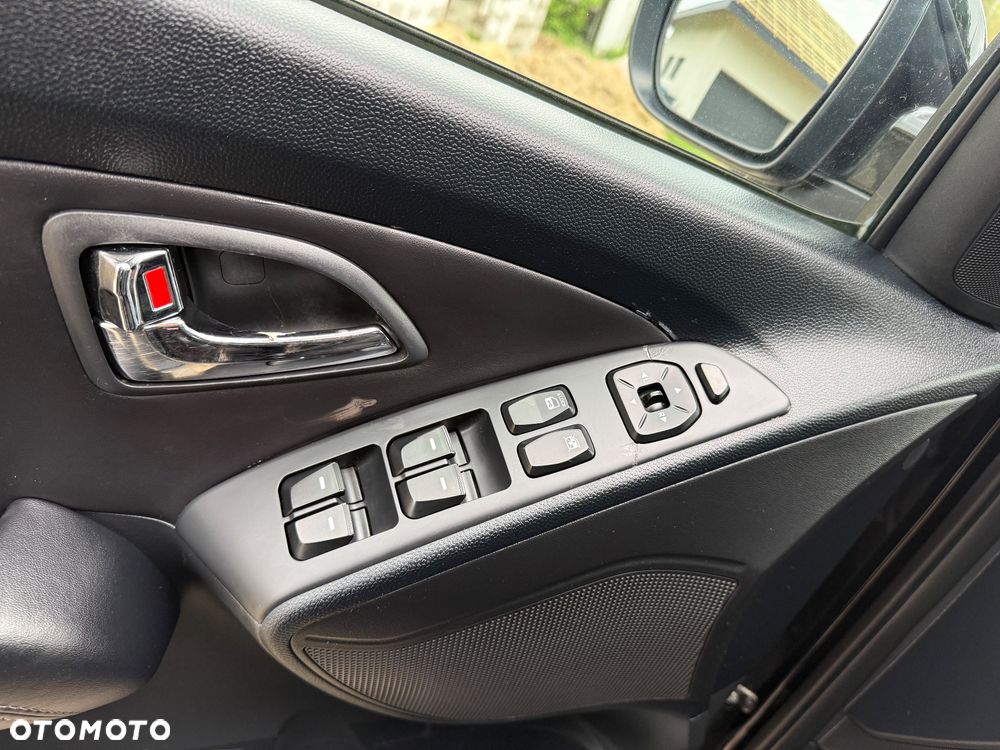 Hyundai ix35 1.7 CRDi Premium 2WD - 11